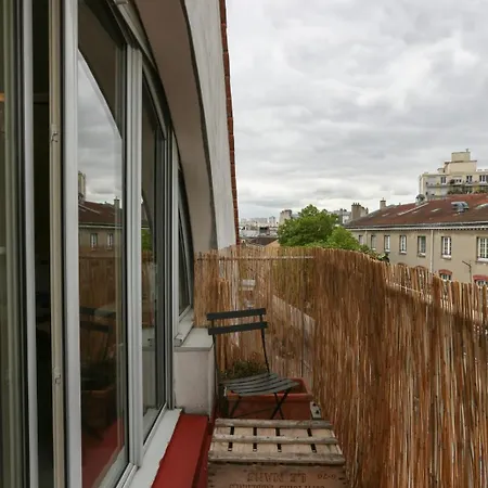 Appartamento Bright With Balcony Parigi